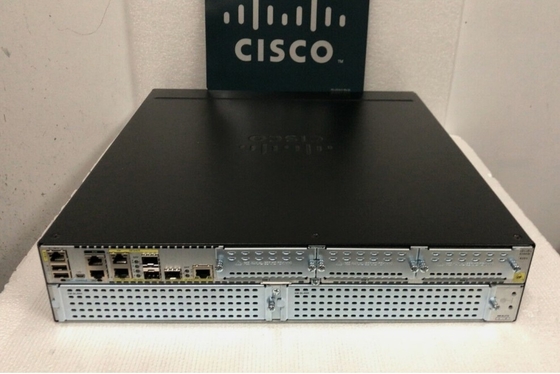 ISR4351-VSEC/K9 Cisco ISR 4351 Bundle With UC & Sec Lic PVDM4-64 CUBE-25 yang mendukung 3 slot Network Interface Module (NIM)