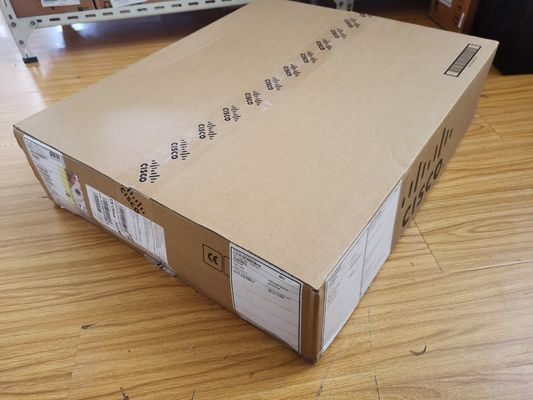 Sakelar Cisco Catalyst C9500-16X-E 16-Port 10G dengan Lisensi NW Essentials