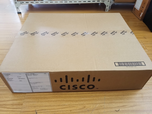 Sakelar Cisco Catalyst C9500-16X-E 16-Port 10G dengan Lisensi NW Essentials