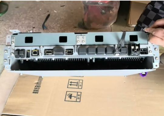 472181A FSMF (Flexible System Module Fabric), unit pengolahan dan kontrol basisband untuk stasiun basis Nokia Flexi Multiradio