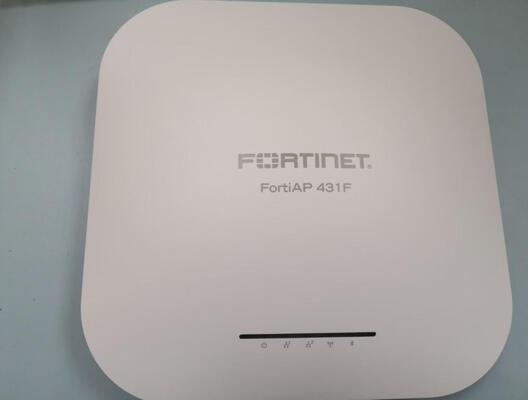 FAP-431F-E FortiAP-431F Nirkabel Indoor FortiAP - Tri radio (2x 802.11 a/b/g/n/ac/ax, 4x4 MIMO dan 1x 802.11 a/b/g/n/ac Wave 2, 2x2 MU-MIMO), antena internal, 1x 100/1000/2500 Base-T RJ45, 1x 10/10