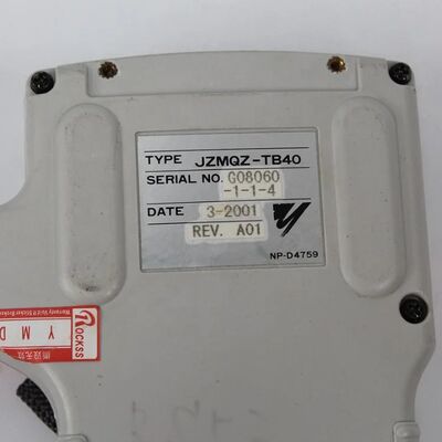 Yaskawa JZMQZ-TB40 Robot Teach Pendant dengan Layar LCD Warna Sistem Windows CE dan Desain Genggam Ergonomis