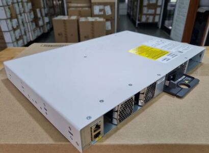 Saklar Terkelola PoE+ Gigabit C9200L-24P-4G-A Baru 24-Port, Uplink SFP 4x1G, Network Advantage, Anggaran PoE 600W