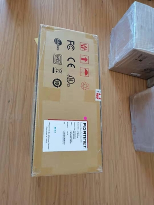 Fortinet FortiGate NGFW Seri Rentang Menengah FG-200F FG-200F - Peralatan Hanya