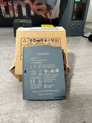 6ES7134 6GF00 0AA1 PLC Kontrol Industri pengontrol logika yang dapat diprogram di Jerman